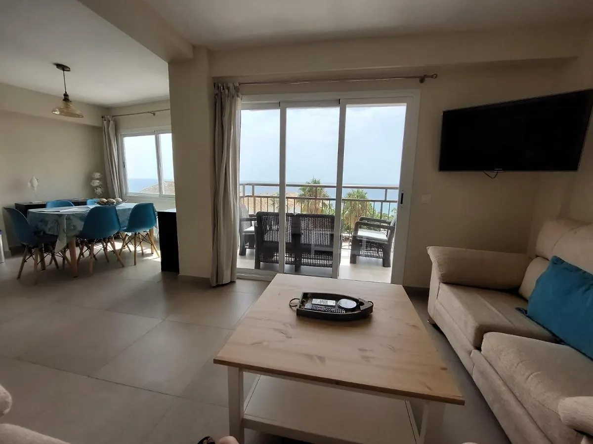 Apartamento Frente Al Mar En La Torrecilla Nerja