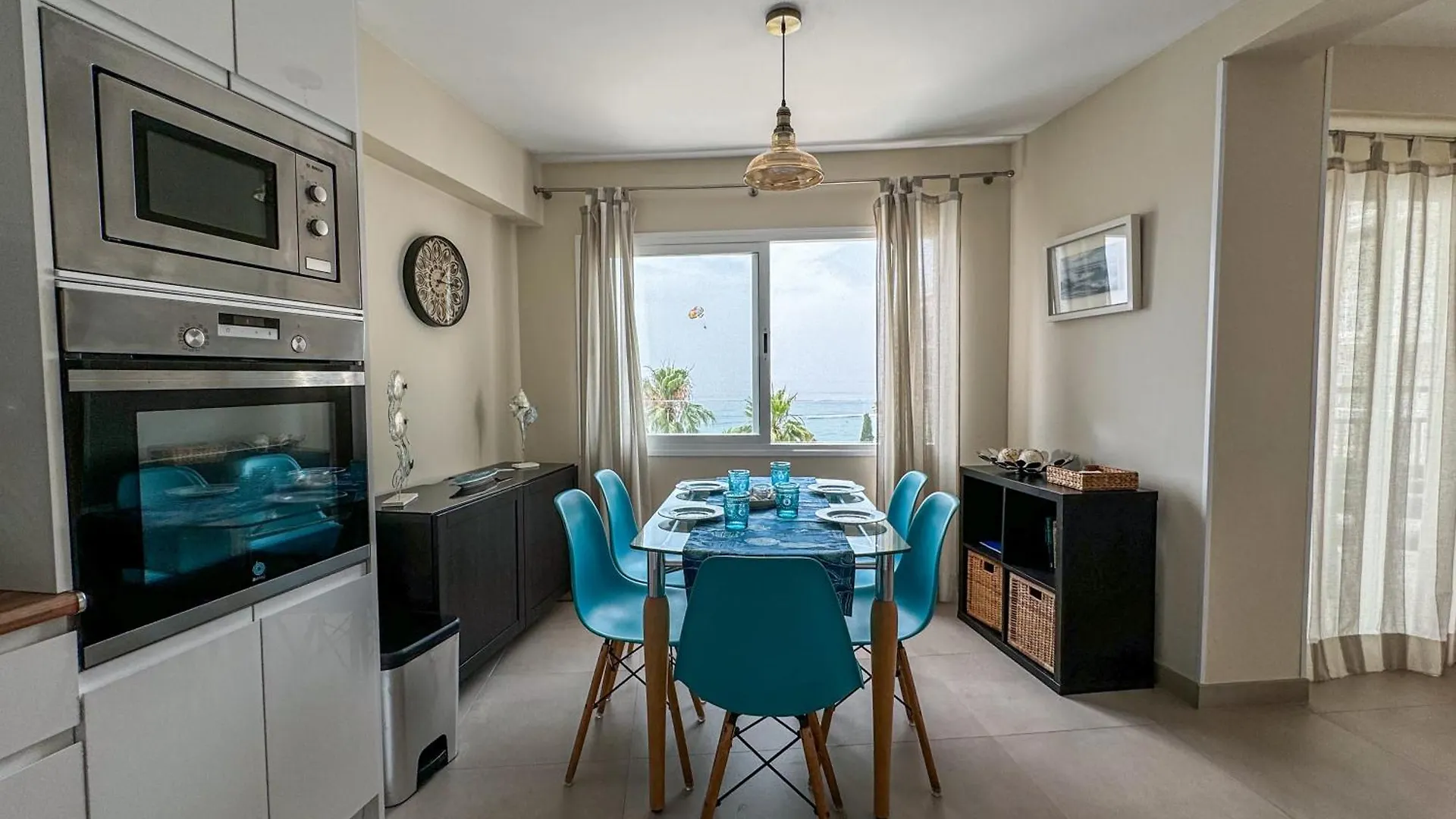Apartamento frente al mar en la Torrecilla Nerja España
