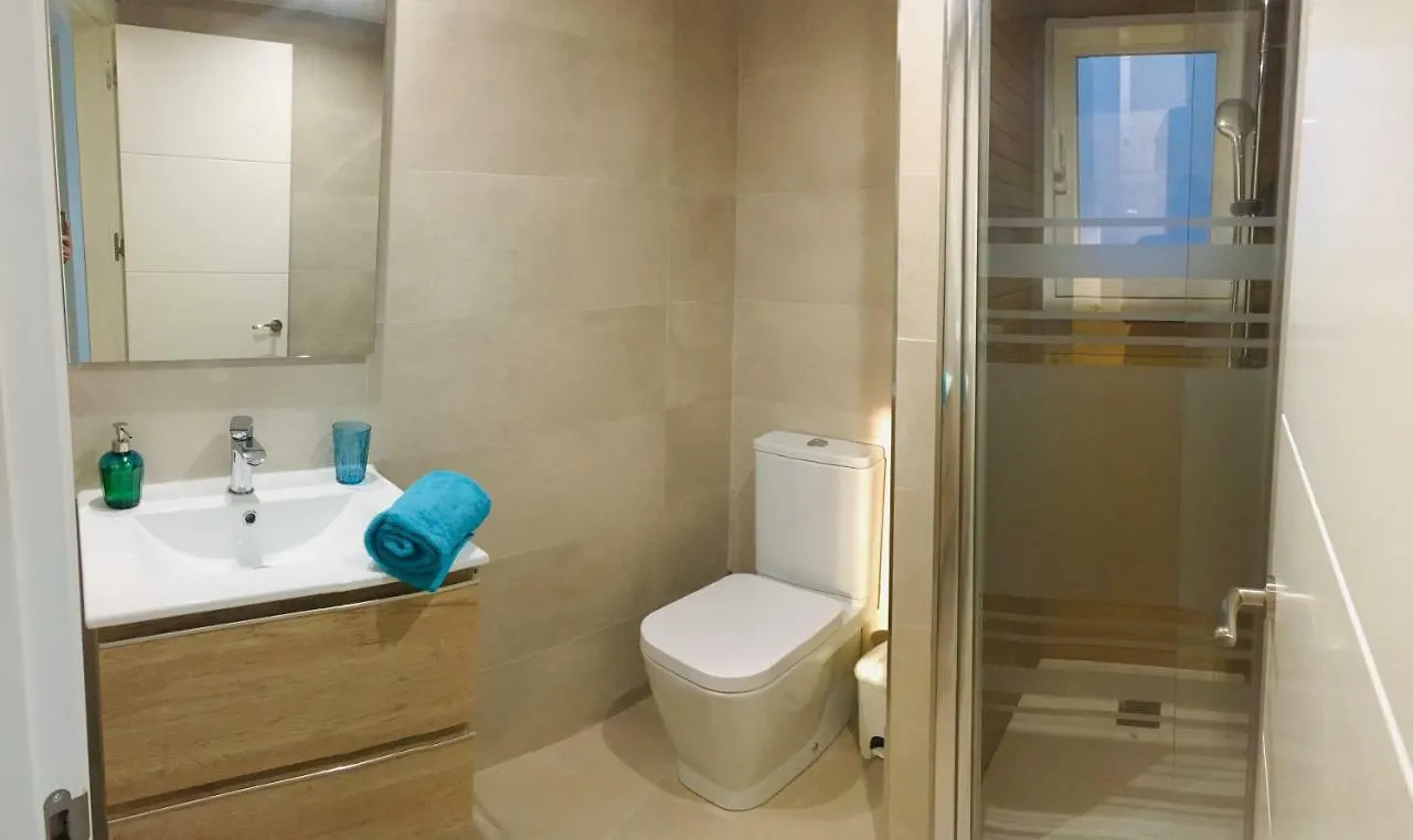 Apartamento frente al mar en la Torrecilla Nerja 0*,  España